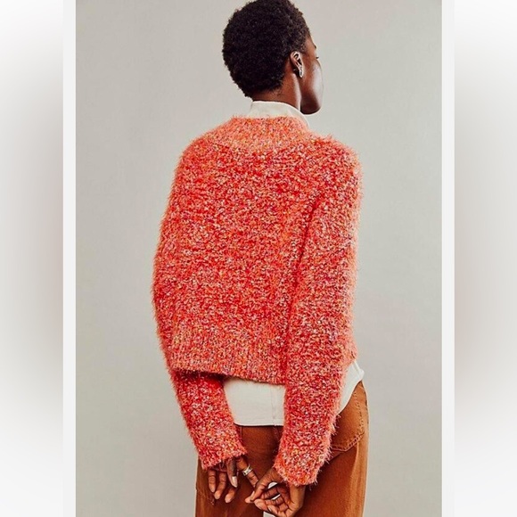 Free People Stardust Pullover Sweater M Red Fuzzy Cropped Mock Neck new - Picture 3 of 7